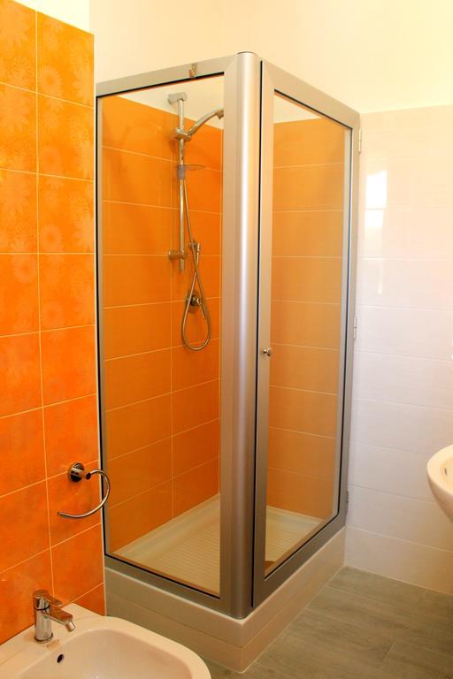Meuble Leonetti Bed & Breakfast Чентола Екстериор снимка