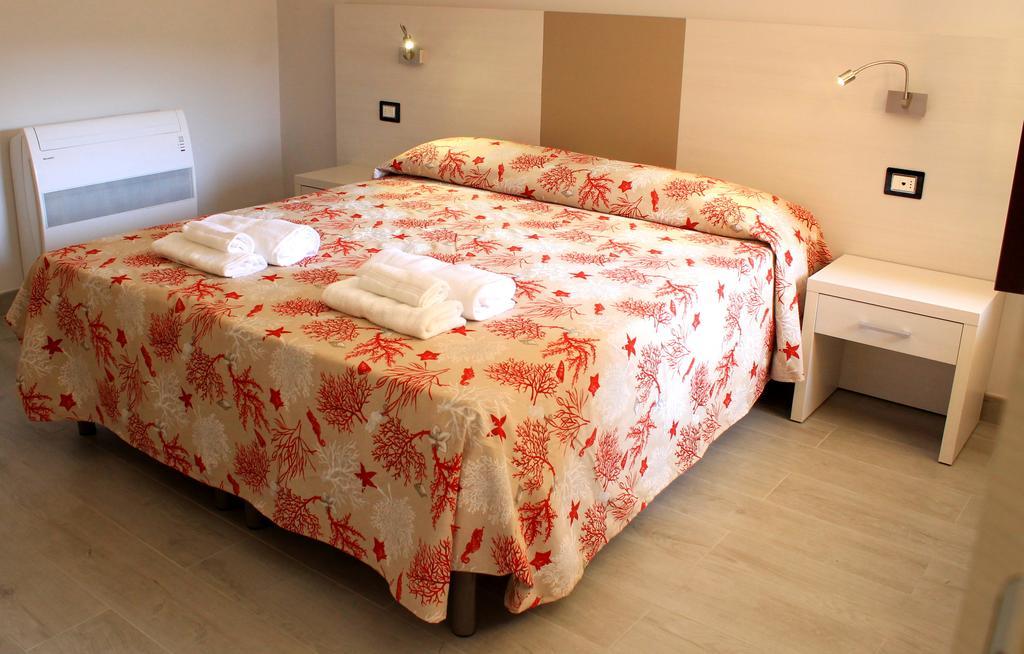 Meuble Leonetti Bed & Breakfast Чентола Екстериор снимка