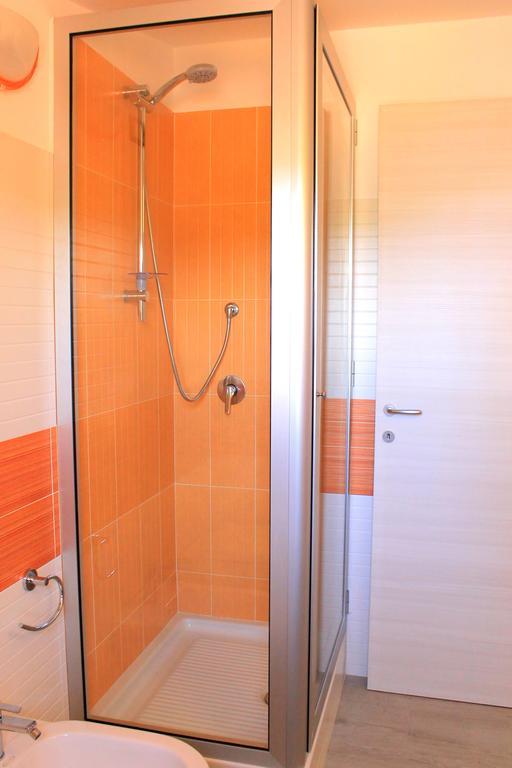 Meuble Leonetti Bed & Breakfast Чентола Екстериор снимка