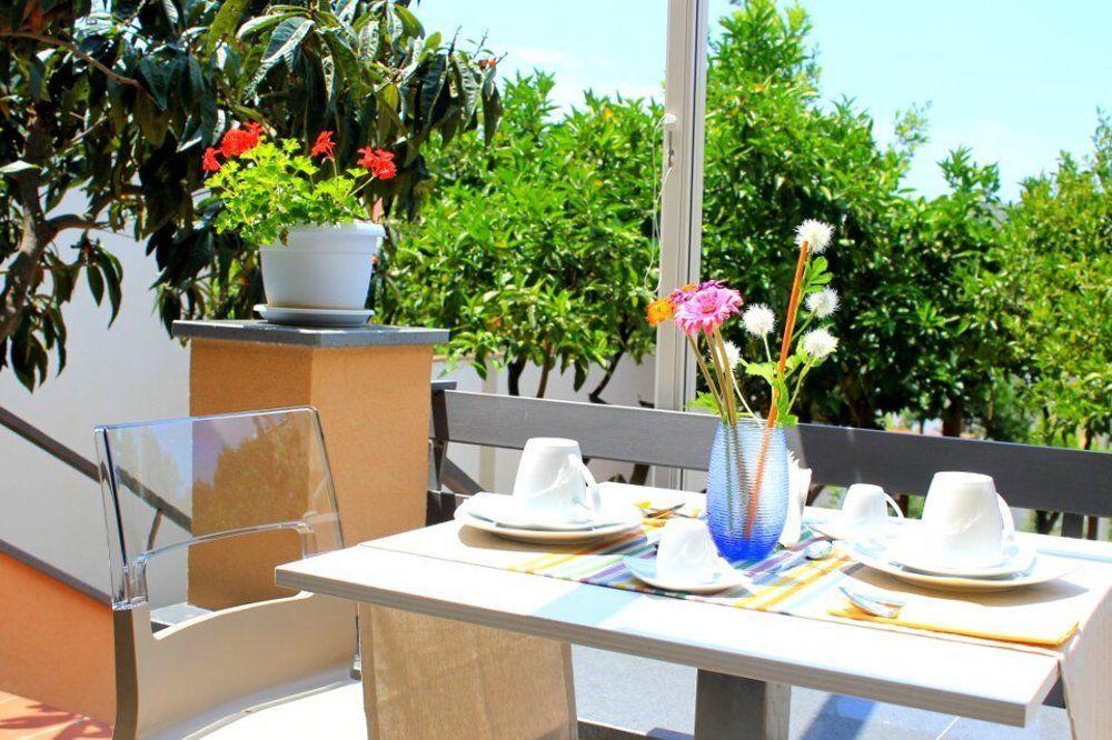 Meuble Leonetti Bed & Breakfast Чентола Екстериор снимка