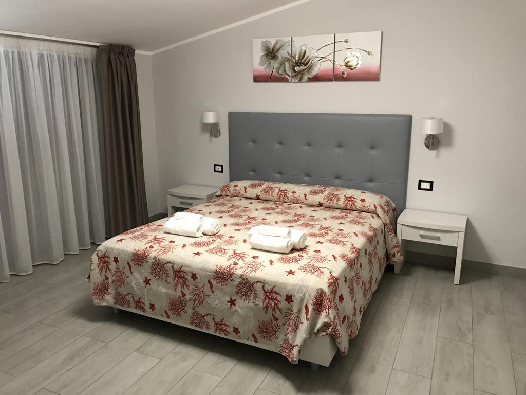 Meuble Leonetti Bed & Breakfast Чентола Екстериор снимка