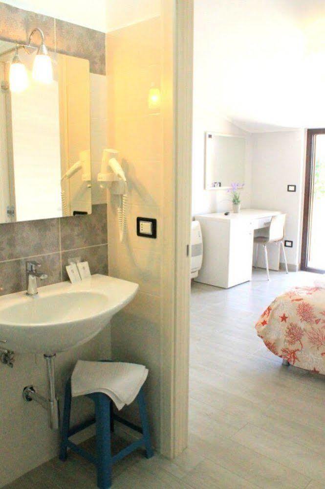 Meuble Leonetti Bed & Breakfast Чентола Екстериор снимка