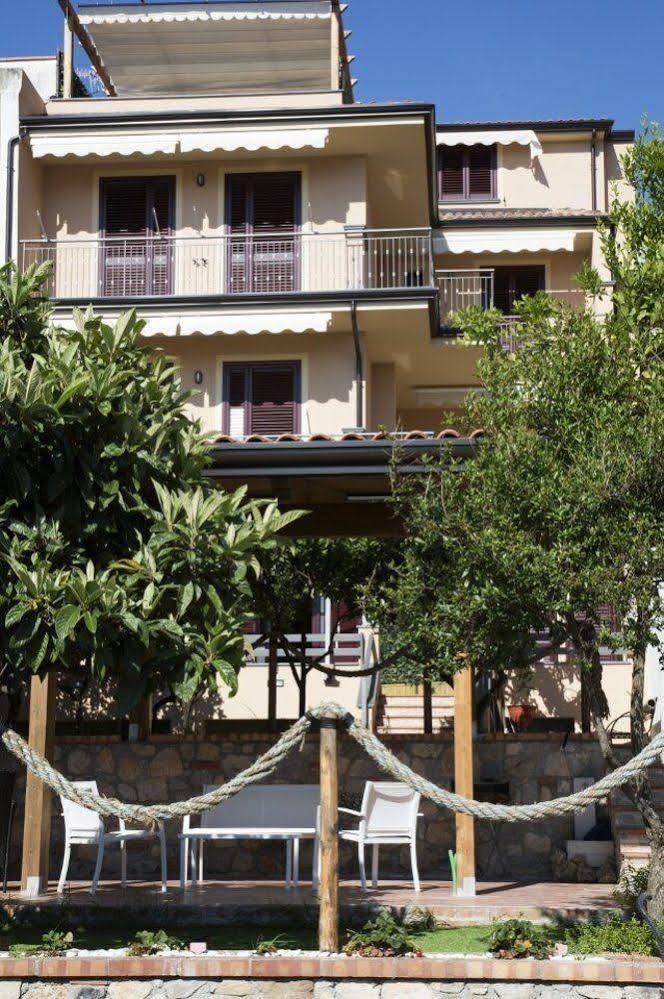 Meuble Leonetti Bed & Breakfast Чентола Екстериор снимка